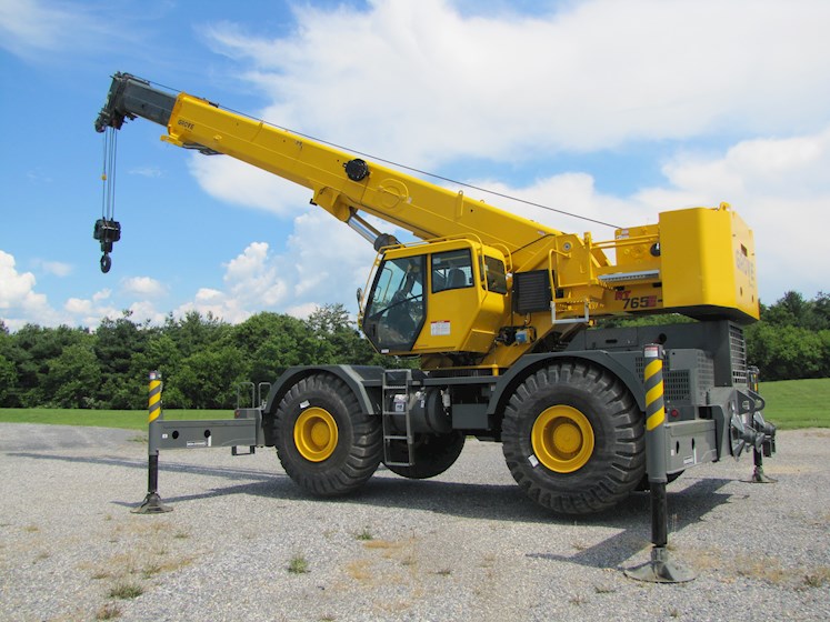 Grove RT765E-2